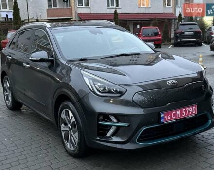 Серый Киа Niro, объемом двигателя 0 л и пробегом 88 тыс. км за 21400 $, фото 1 на Automoto.ua