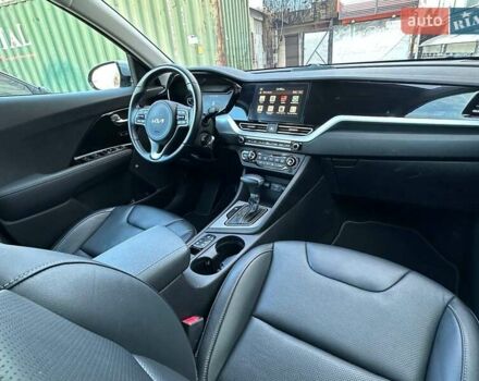 Серый Киа Niro, объемом двигателя 1.6 л и пробегом 57 тыс. км за 24900 $, фото 16 на Automoto.ua