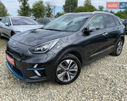 Серый Киа Niro, объемом двигателя 0 л и пробегом 66 тыс. км за 24200 $, фото 10 на Automoto.ua
