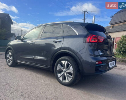 Сірий Кіа Niro, об'ємом двигуна 0 л та пробігом 140 тис. км за 18500 $, фото 10 на Automoto.ua