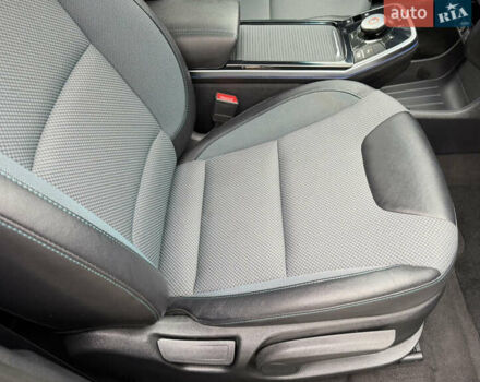Сірий Кіа Niro, об'ємом двигуна 0 л та пробігом 149 тис. км за 17350 $, фото 39 на Automoto.ua