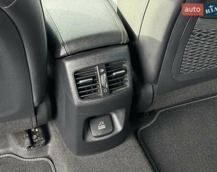 Серый Киа Niro, объемом двигателя 0 л и пробегом 67 тыс. км за 22400 $, фото 16 на Automoto.ua