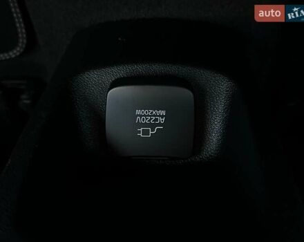 Серый Киа Niro, объемом двигателя 0 л и пробегом 54 тыс. км за 23900 $, фото 13 на Automoto.ua