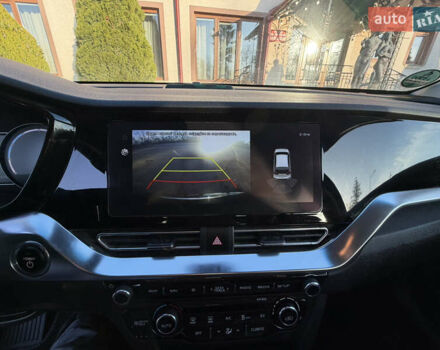 Серый Киа Niro, объемом двигателя 0 л и пробегом 157 тыс. км за 18350 $, фото 39 на Automoto.ua