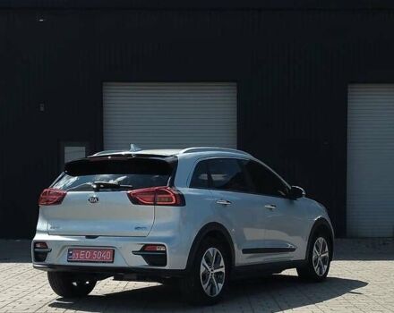 Серый Киа Niro, объемом двигателя 0 л и пробегом 32 тыс. км за 23500 $, фото 14 на Automoto.ua