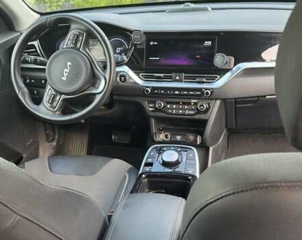 Сірий Кіа Niro, об'ємом двигуна 0 л та пробігом 171 тис. км за 21500 $, фото 28 на Automoto.ua