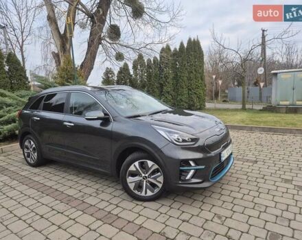Серый Киа Niro, объемом двигателя 0 л и пробегом 79 тыс. км за 20450 $, фото 5 на Automoto.ua