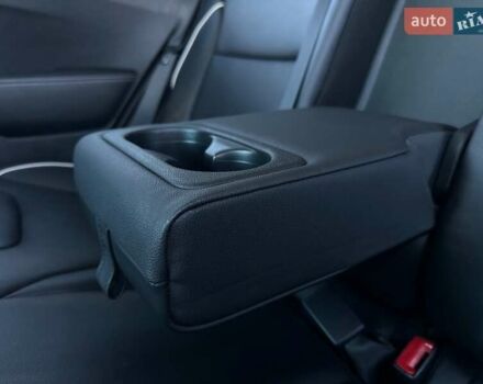 Сірий Кіа Niro, об'ємом двигуна 0 л та пробігом 100 тис. км за 21900 $, фото 73 на Automoto.ua