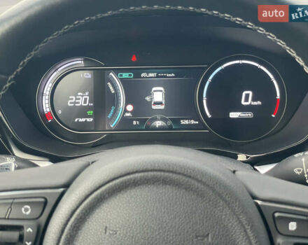 Сірий Кіа Niro, об'ємом двигуна 0 л та пробігом 52 тис. км за 22999 $, фото 43 на Automoto.ua