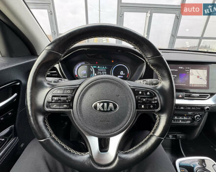 Серый Киа Niro, объемом двигателя 0 л и пробегом 147 тыс. км за 18450 $, фото 67 на Automoto.ua