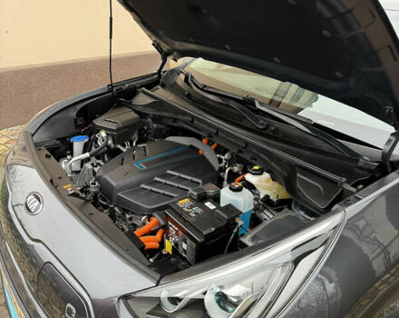 Сірий Кіа Niro, об'ємом двигуна 0 л та пробігом 50 тис. км за 22300 $, фото 84 на Automoto.ua