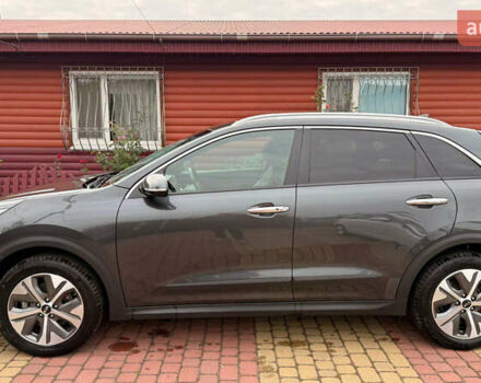 Серый Киа Niro, объемом двигателя 0 л и пробегом 88 тыс. км за 19700 $, фото 8 на Automoto.ua
