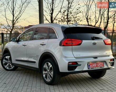 Киа Niro 2021 в Бердичеве на Automoto.ua Серый Киа Niro, объемом двигателя 0 л и пробегом 70 тыс. км за 21350 $, фото 13 на Automoto.ua