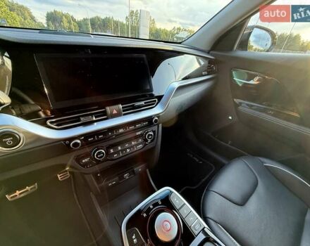 Серый Киа Niro, объемом двигателя 0 л и пробегом 57 тыс. км за 23499 $, фото 26 на Automoto.ua