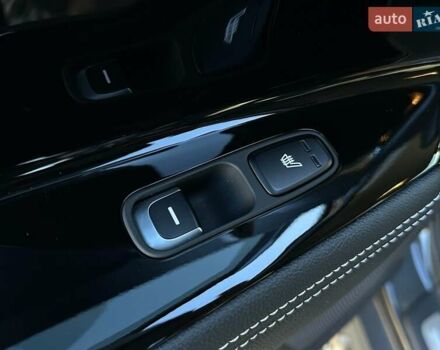 Серый Киа Niro, объемом двигателя 0 л и пробегом 54 тыс. км за 23900 $, фото 80 на Automoto.ua