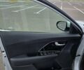 Серый Киа Niro, объемом двигателя 1.58 л и пробегом 55 тыс. км за 23500 $, фото 14 на Automoto.ua