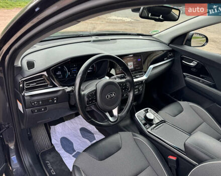Киа Niro 2021 в Бахмаче на Automoto.ua Серый Киа Niro, объемом двигателя 0 л и пробегом 139 тыс. км за 17900 $, фото 20 на Automoto.ua