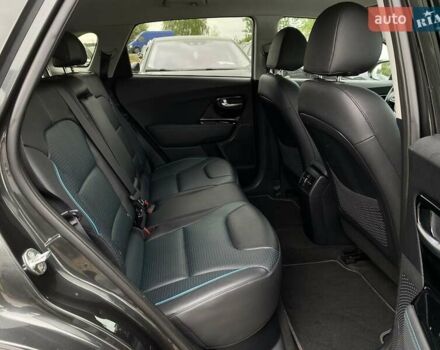 Сірий Кіа Niro, об'ємом двигуна 0 л та пробігом 86 тис. км за 23400 $, фото 75 на Automoto.ua