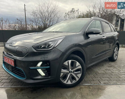 Сірий Кіа Niro, об'ємом двигуна 0 л та пробігом 52 тис. км за 22999 $, фото 7 на Automoto.ua