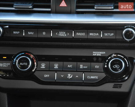 Сірий Кіа Niro, об'ємом двигуна 0 л та пробігом 99 тис. км за 22880 $, фото 40 на Automoto.ua