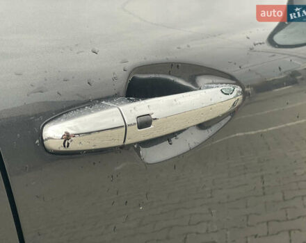 Сірий Кіа Niro, об'ємом двигуна 0 л та пробігом 52 тис. км за 22999 $, фото 20 на Automoto.ua