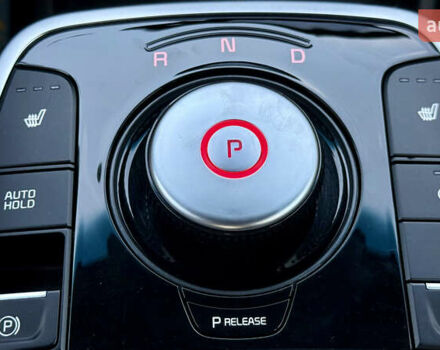 Киа Niro 2021 в Самборе на Automoto.ua Серый Киа Niro, объемом двигателя 0 л и пробегом 107 тыс. км за 19500 $, фото 18 на Automoto.ua