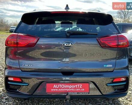 Сірий Кіа Niro, об'ємом двигуна 0 л та пробігом 100 тис. км за 21900 $, фото 22 на Automoto.ua
