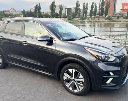 Сірий Кіа Niro, об'ємом двигуна 0 л та пробігом 171 тис. км за 21500 $, фото 18 на Automoto.ua