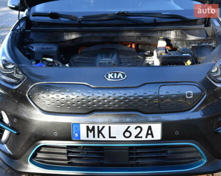Сірий Кіа Niro, об'ємом двигуна 0 л та пробігом 99 тис. км за 22880 $, фото 54 на Automoto.ua