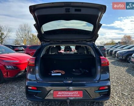 Сірий Кіа Niro, об'ємом двигуна 0 л та пробігом 100 тис. км за 21900 $, фото 76 на Automoto.ua