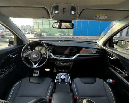 Серый Киа Niro, объемом двигателя 0 л и пробегом 86 тыс. км за 23400 $, фото 53 на Automoto.ua