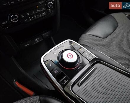 Серый Киа Niro, объемом двигателя 0 л и пробегом 153 тыс. км за 17950 $, фото 25 на Automoto.ua