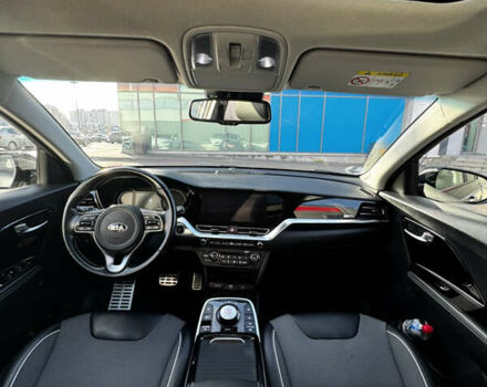 Серый Киа Niro, объемом двигателя 0 л и пробегом 86 тыс. км за 23400 $, фото 54 на Automoto.ua