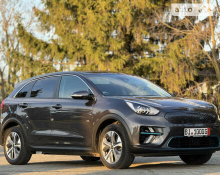 Сірий Кіа Niro, об'ємом двигуна 0 л та пробігом 54 тис. км за 18300 $, фото 20 на Automoto.ua