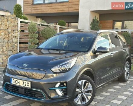 Сірий Кіа Niro, об'ємом двигуна 0 л та пробігом 105 тис. км за 19950 $, фото 2 на Automoto.ua
