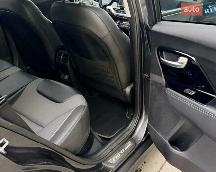 Серый Киа Niro, объемом двигателя 0 л и пробегом 47 тыс. км за 23890 $, фото 23 на Automoto.ua