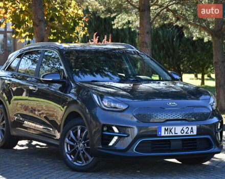 Сірий Кіа Niro, об'ємом двигуна 0 л та пробігом 99 тис. км за 22880 $, фото 3 на Automoto.ua