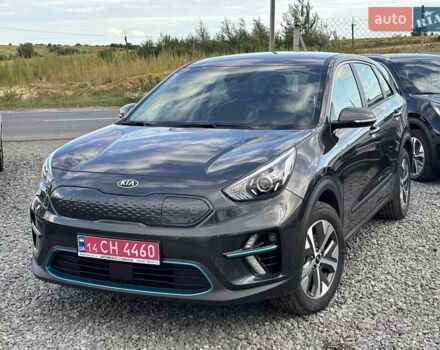 Серый Киа Niro, объемом двигателя 0 л и пробегом 52 тыс. км за 20750 $, фото 4 на Automoto.ua