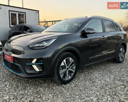 Серый Киа Niro, объемом двигателя 0 л и пробегом 82 тыс. км за 22900 $, фото 15 на Automoto.ua