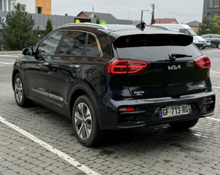 Серый Киа Niro, объемом двигателя 0 л и пробегом 93 тыс. км за 21500 $, фото 2 на Automoto.ua