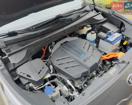 Серый Киа Niro, объемом двигателя 0 л и пробегом 137 тыс. км за 18950 $, фото 38 на Automoto.ua