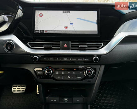 Серый Киа Niro, объемом двигателя 0 л и пробегом 82 тыс. км за 22900 $, фото 58 на Automoto.ua