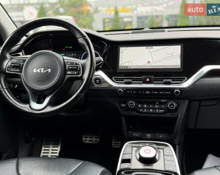 Серый Киа Niro, объемом двигателя 0 л и пробегом 93 тыс. км за 21500 $, фото 10 на Automoto.ua