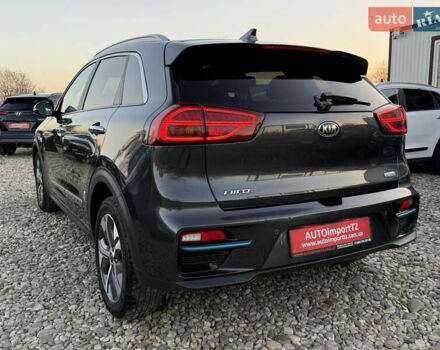 Серый Киа Niro, объемом двигателя 0 л и пробегом 82 тыс. км за 22900 $, фото 18 на Automoto.ua