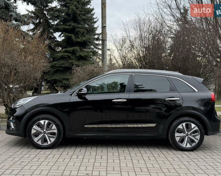 Сірий Кіа Niro, об'ємом двигуна 0 л та пробігом 149 тис. км за 17350 $, фото 18 на Automoto.ua
