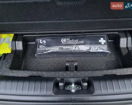 Серый Киа Niro, объемом двигателя 0 л и пробегом 42 тыс. км за 22850 $, фото 14 на Automoto.ua