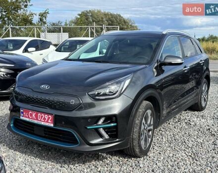 Серый Киа Niro, объемом двигателя 0 л и пробегом 67 тыс. км за 22400 $, фото 2 на Automoto.ua