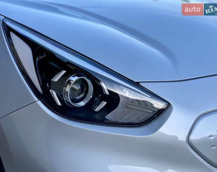 Серый Киа Niro, объемом двигателя 0 л и пробегом 59 тыс. км за 21299 $, фото 14 на Automoto.ua