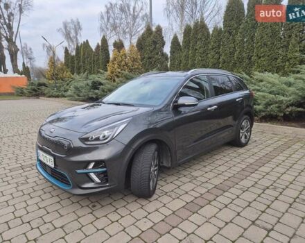 Серый Киа Niro, объемом двигателя 0 л и пробегом 79 тыс. км за 20450 $, фото 3 на Automoto.ua