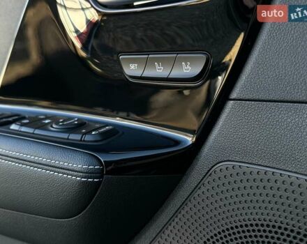 Серый Киа Niro, объемом двигателя 0 л и пробегом 54 тыс. км за 23900 $, фото 5 на Automoto.ua